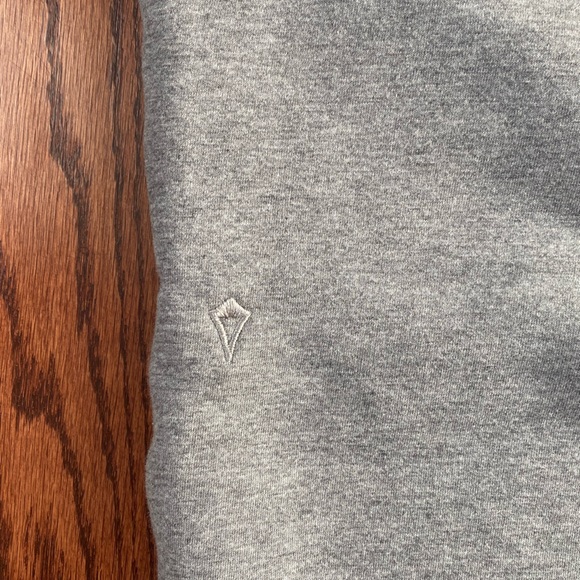 Ivivva (Girl’s Lululemon) Jogger Sweatpants with Sherpa Lining (Grey, Size 12 - Picture 3 of 5